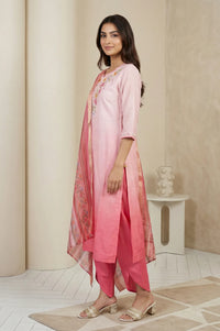 Belleci Pink Ombre Floral Embroidered Kurta Set image 3