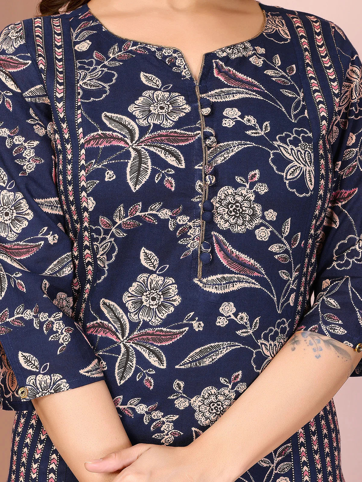 BELLECI MIDNIGHT BLOOM PRINTED KURTA SET